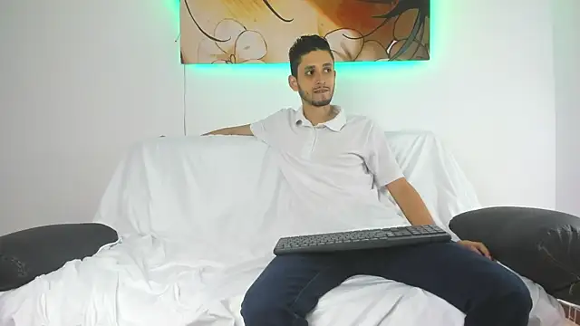 dracke and zara online show from 12/01/25, 11:55