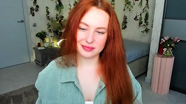 AirySilhouette online show from 05/05/26, 04:15