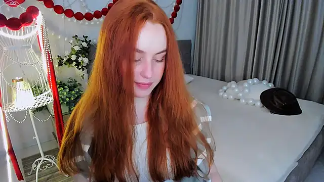 AirySilhouette online show from 03/25/26, 01:17