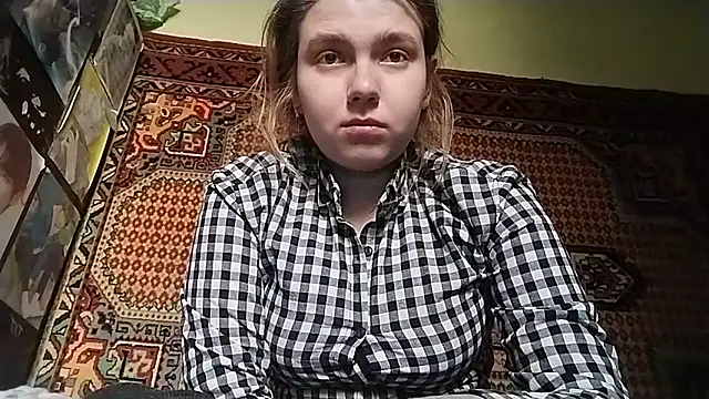 KikiBang online show from 03/25/26, 09:41