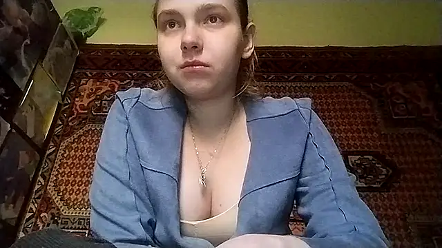 KikiBang online show from 12/01/25, 08:15