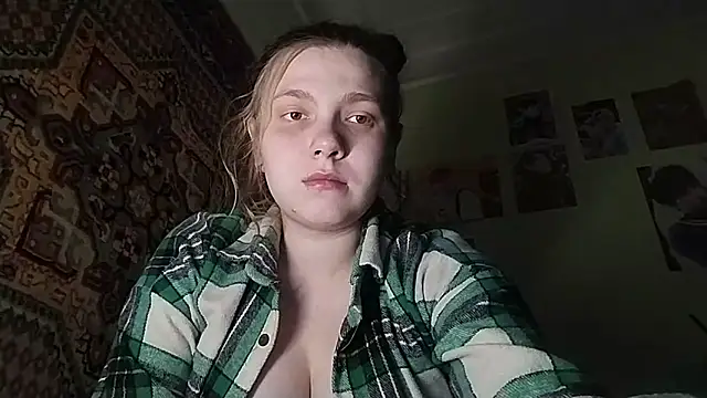 KikiBang online show from 04/05/26, 06:47