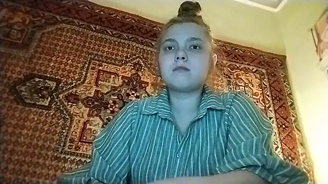 KikiBang online show from 04/08/26, 07:04