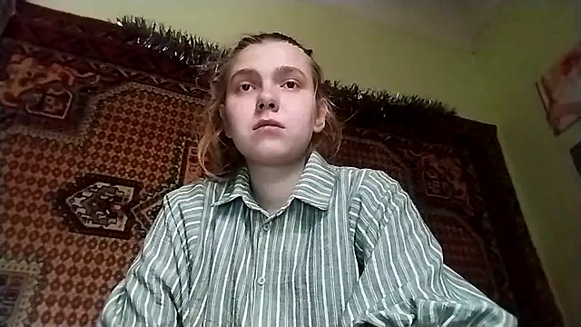 KikiBang online show from 12/21/25, 10:17