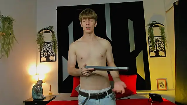 Ostin Saints online show from 04/08/26, 06:53