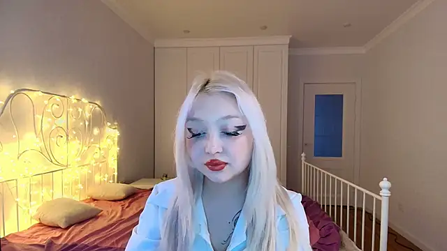 angelicaya online show from 11/28/25, 03:28