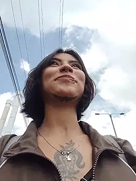 Zoe addiction online show from 12/17/25, 05:29