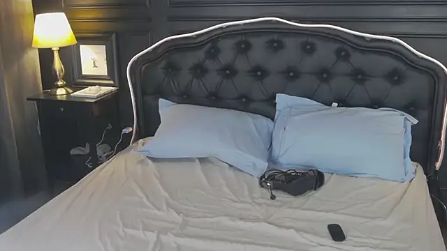 LilyLevine online show from 02/08/26, 05:05