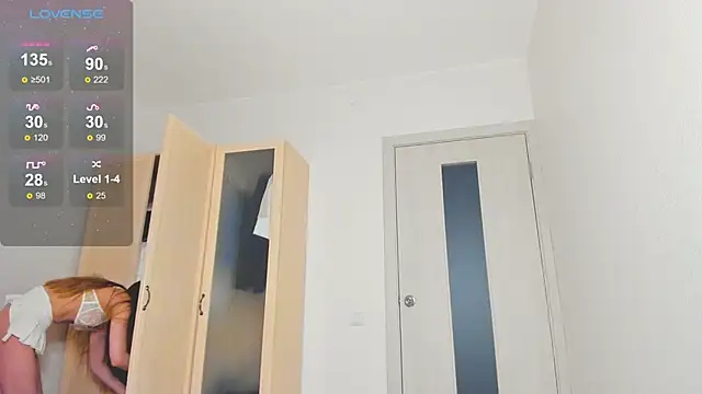 peachmary online show from 12/04/25, 02:05