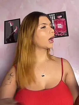 melyssaa23 online show from 04/19/26, 03:24