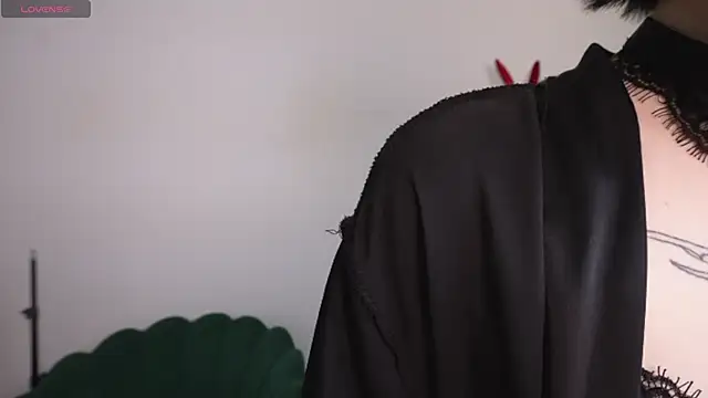 LucyKitty  online show from 12/15/25, 12:44