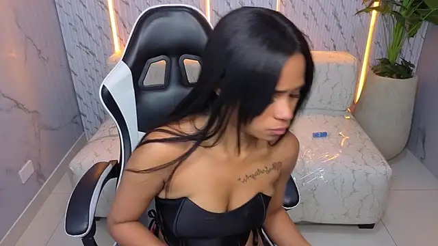 Sofia Tx  online show from 11/28/25, 09:15