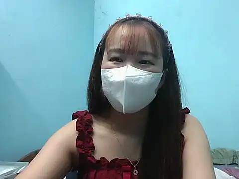 LinhChi09 online show from 06/08/26, 10:49
