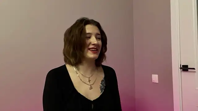 Marimari maur online show from 02/18/26, 01:40