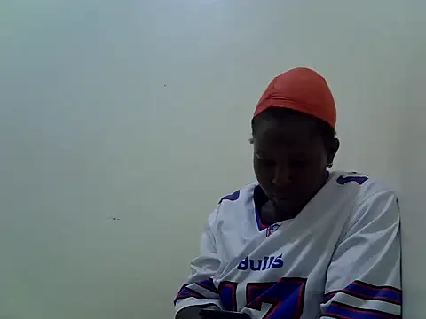 Snapshot of wspuss chatting on 11/22/25, 12:15 wspuss online show from 11/22/25, 12:15