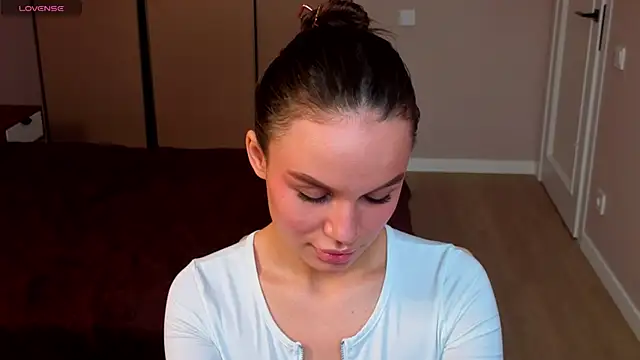 Tiffany Sweetie online show from 02/21/26, 12:07