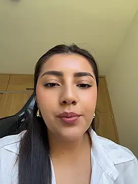 Snapshot of Sammyy_torres chatting on 04/12/26, 06:00 Sammyy torres online show from 04/12/26, 06:00