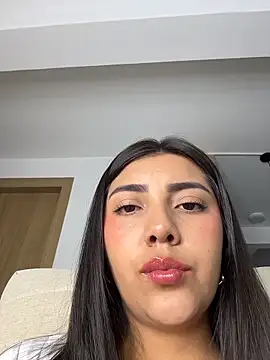 Snapshot of Sammyy_torres chatting on 03/14/26, 05:35 Sammyy torres online show from 03/14/26, 05:35
