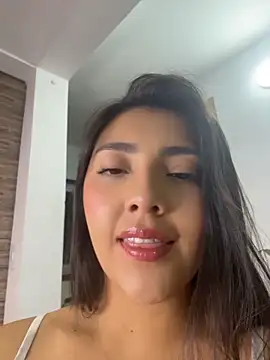 Snapshot of Sammyy_torres chatting on 04/11/26, 05:04 Sammyy torres online show from 04/11/26, 05:04