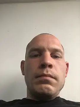 Spielzeugtwink online show from 05/31/26, 02:56
