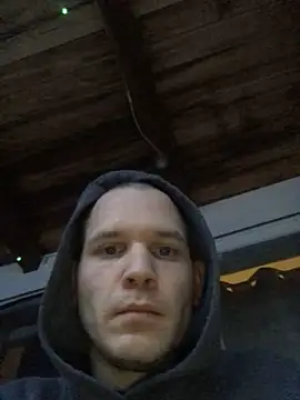 Spielzeugtwink online show from 02/06/26, 04:14