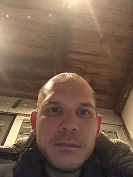 Spielzeugtwink online show from 03/17/26, 10:46