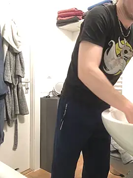 Spielzeugtwink online show from 02/24/26, 10:10