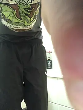 Spielzeugtwink online show from 03/18/26, 07:26