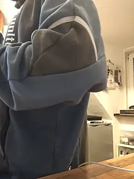 Spielzeugtwink online show from 03/04/26, 10:06