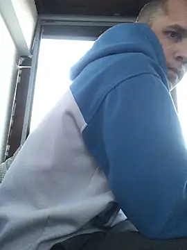 Spielzeugtwink online show from 04/20/26, 06:31