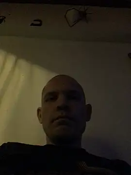 Spielzeugtwink online show from 05/31/26, 08:31