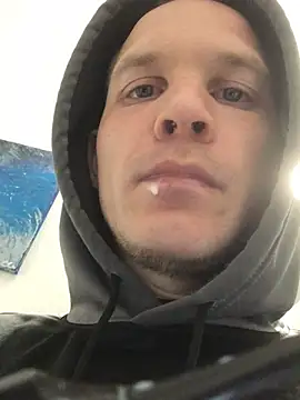 Spielzeugtwink online show from 05/08/26, 10:24