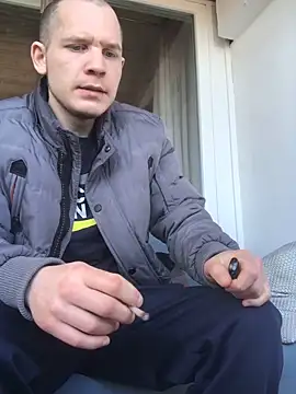 Spielzeugtwink online show from 04/07/26, 12:51