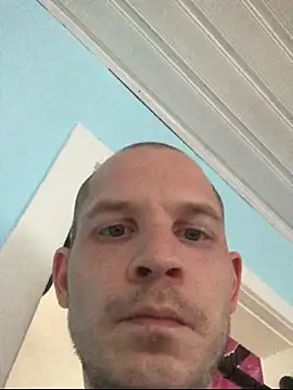 Spielzeugtwink online show from 05/04/26, 06:00