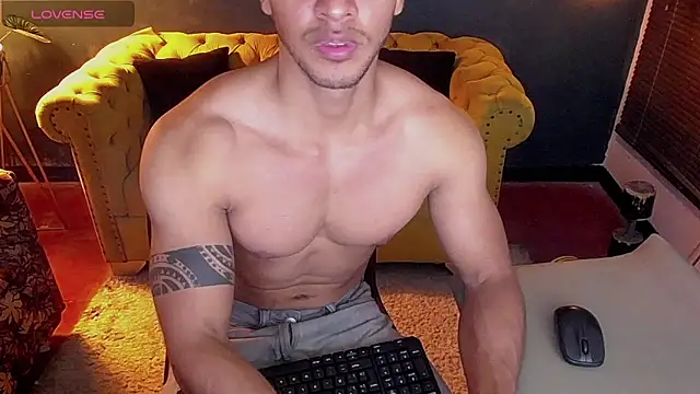 tayler luke online show from 11/26/25, 01:49