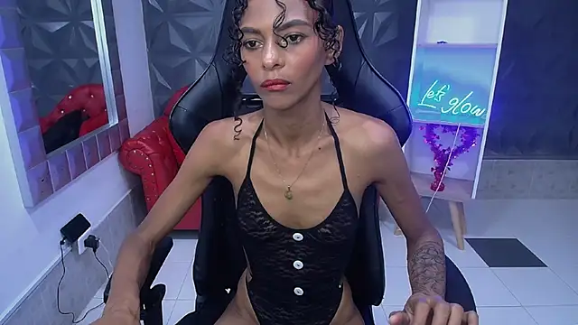 becky lynch 102 online show from 02/17/26, 05:43