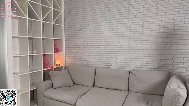 KissYourTessa online show from 06/19/26, 02:17
