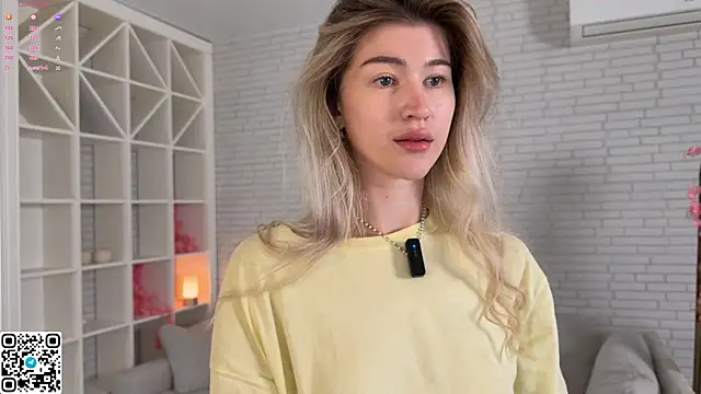 KissYourTessa online show from 06/13/26, 02:20