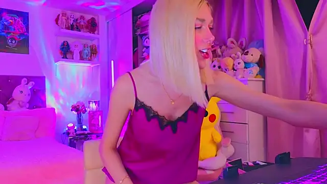 Snapshot of MadamBarbiee chatting on 03/03/26, 12:28 MadamBarbiee online show from 03/03/26, 12:28