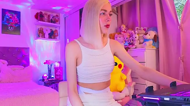 Snapshot of MadamBarbiee chatting on 01/06/26, 10:03 MadamBarbiee online show from 01/06/26, 10:03