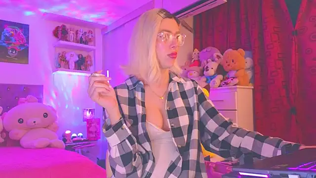 MadamBarbiee online show from 11/28/25, 11:05