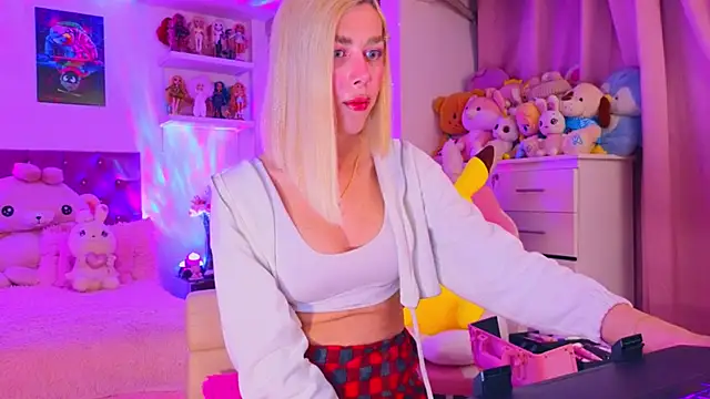 Snapshot of MadamBarbiee chatting on 02/05/26, 11:55 MadamBarbiee online show from 02/05/26, 11:55