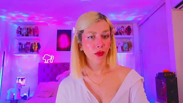 Snapshot of MadamBarbiee chatting on 02/12/26, 10:20 MadamBarbiee online show from 02/12/26, 10:20