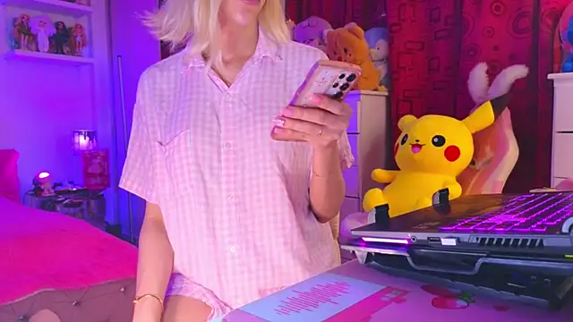 MadamBarbiee online show from 12/01/25, 11:27