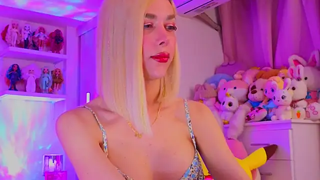 MadamBarbiee online show from 03/06/26, 10:49