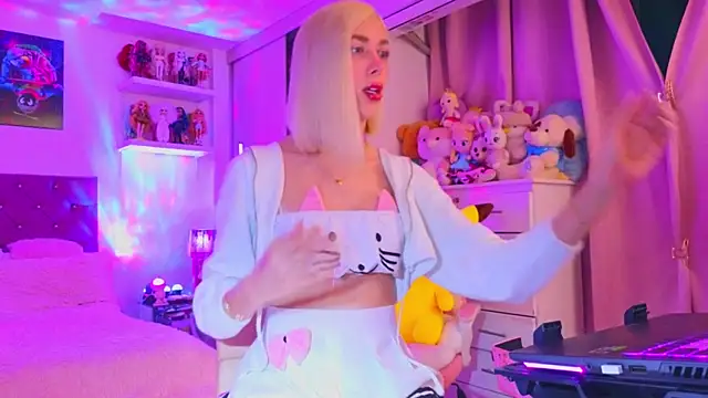 Snapshot of MadamBarbiee chatting on 01/05/26, 11:41 MadamBarbiee online show from 01/05/26, 11:41