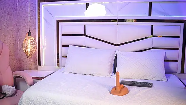 luciana agudelo online show from 12/20/25, 07:50