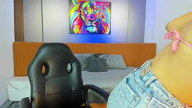 princess bigboobs19 online show from 11/27/25, 06:30