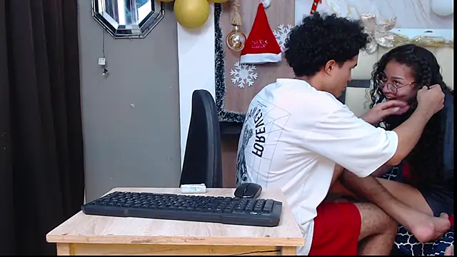 sweett love  online show from 11/21/25, 02:43