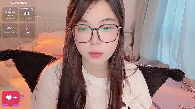 Snapshot of -Angela chatting on 02/03/26, 02:53 -Angela online show from 02/03/26, 02:53